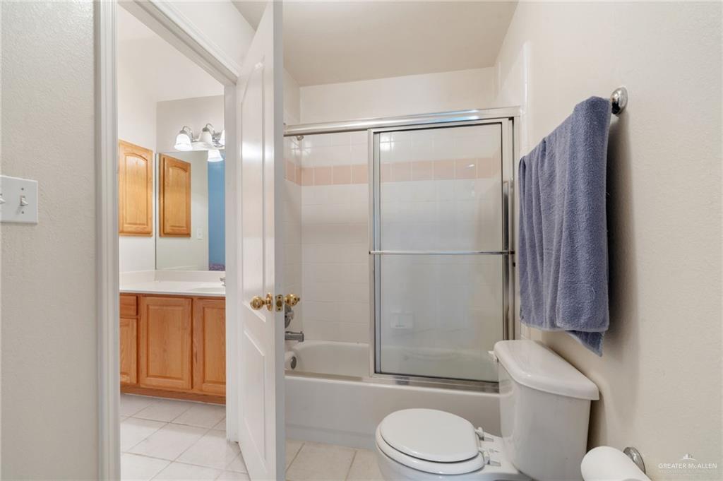 Photo 16 of 2803 Nicole Drive