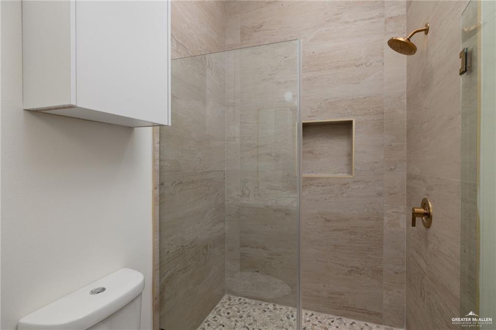 Photo 8 of 1408 Samara #2