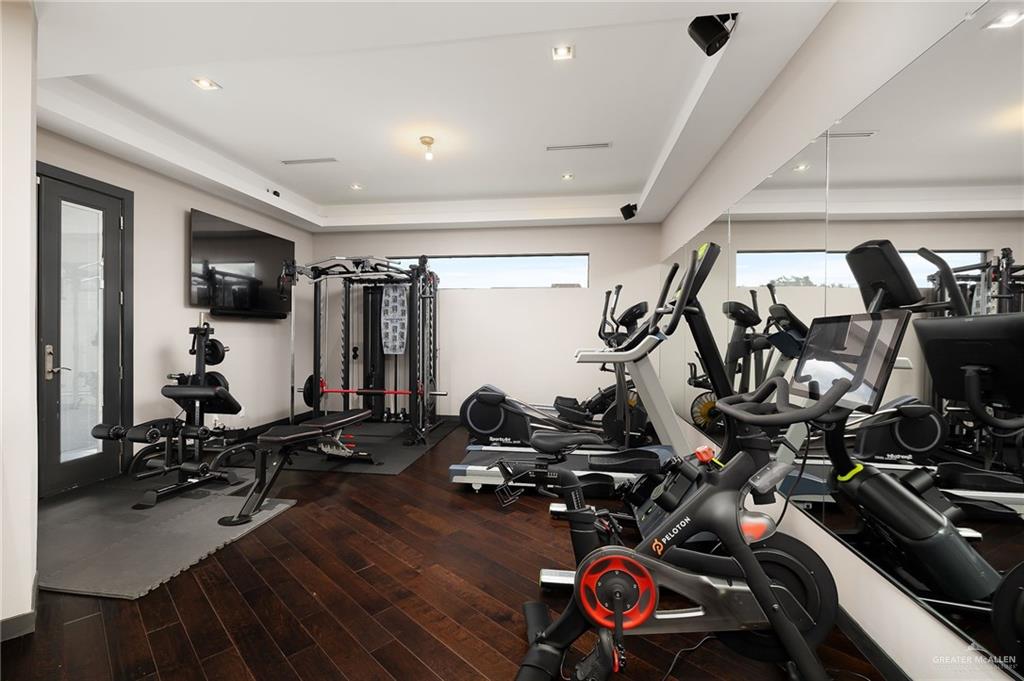 Photo 24 of 332 Jay Avenue