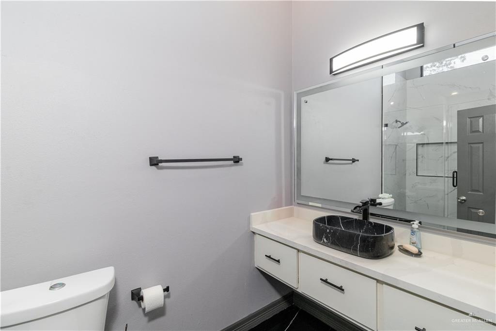 Photo 8 of 814 Cimarron Drive
