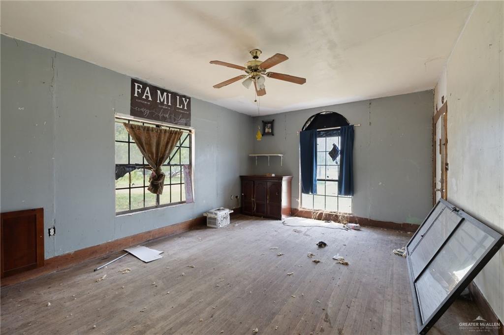 Photo 5 of 307 Lantana Drive
