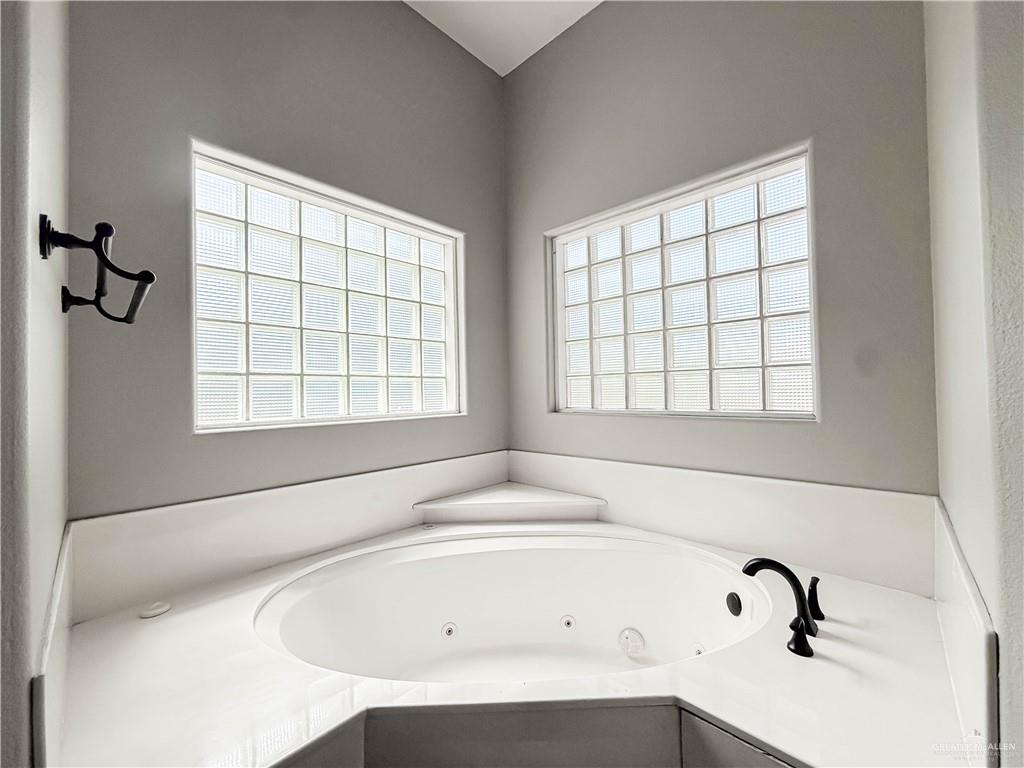 Photo 18 of 2722 Wildwood Drive