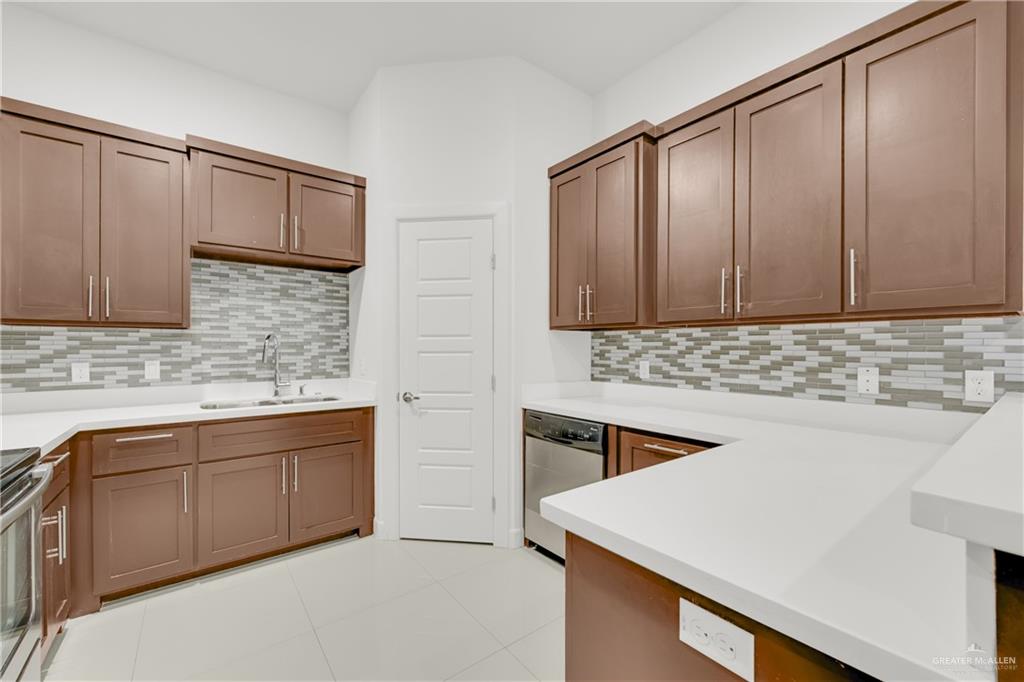 Photo 8 of 2908 51st Street