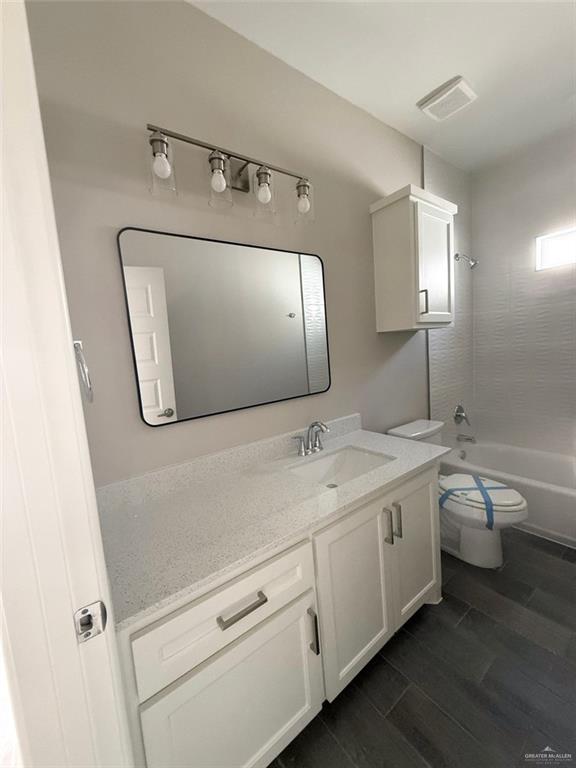 Photo 8 of 2608 Harrison Avenue #3