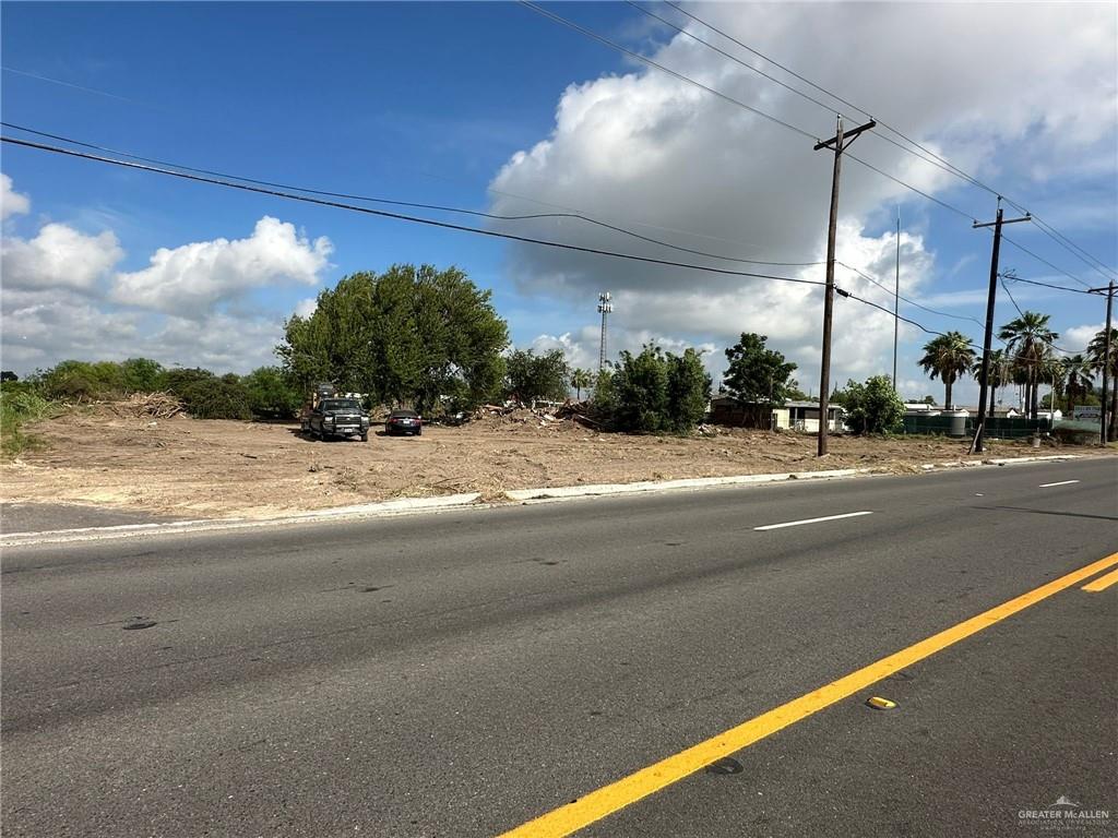 Photo 3 of 100 FM 1015 Road