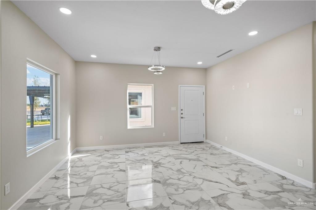 Photo 8 of 409 Onyx Avenue #1