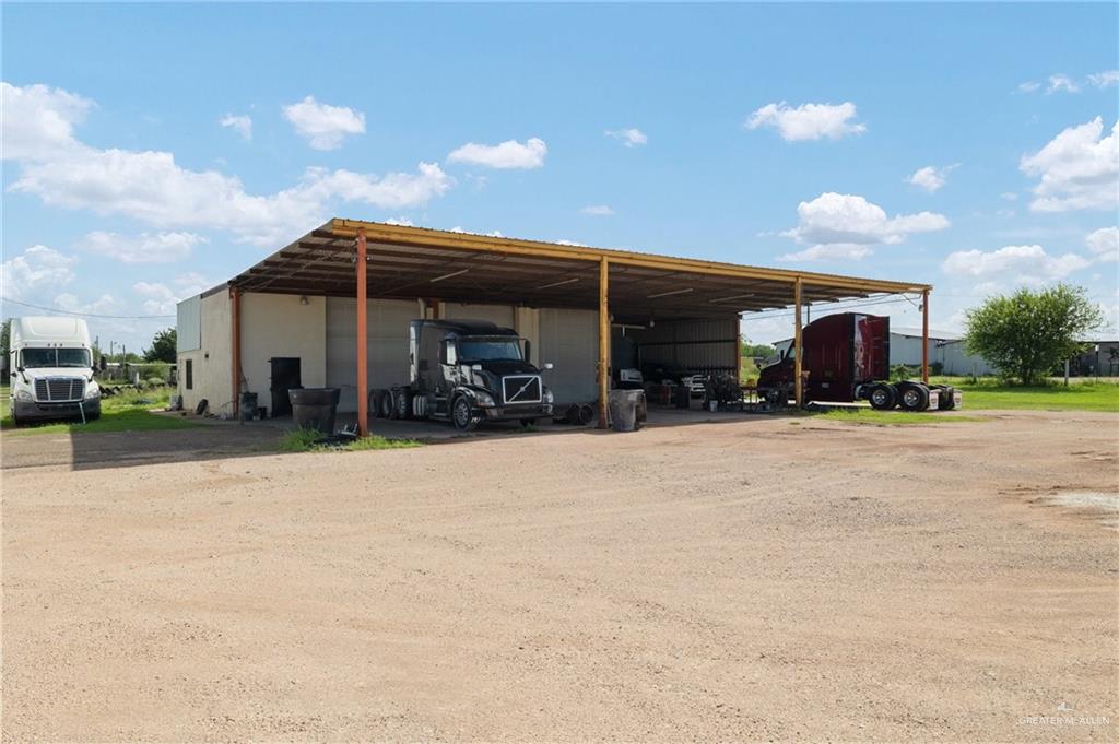 Photo 1 of 2525 W MIle  5 Moorefield Road, Alton