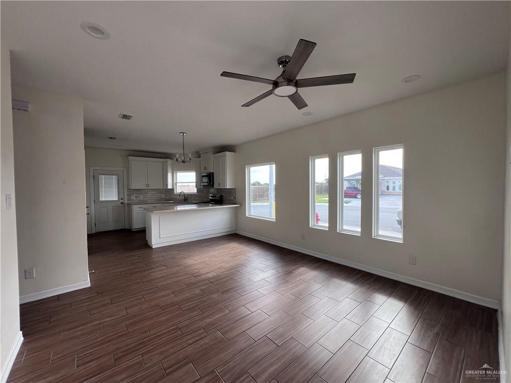 Photo 2 of 1025 Clarence Avenue #A