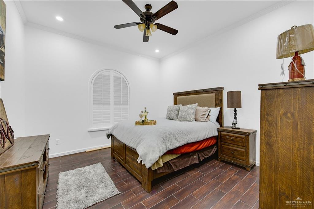 Photo 19 of 2405 Rhin Drive
