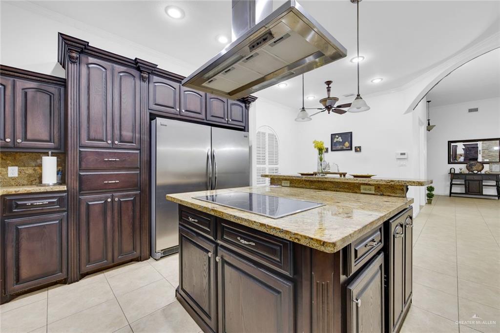 Photo 7 of 2405 Rhin Drive