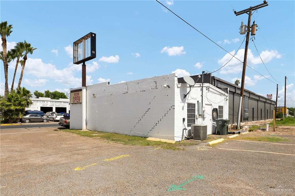 Photo 3 of 610 9th Street