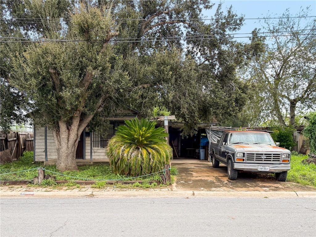 Photo 2 of 600 20th Street