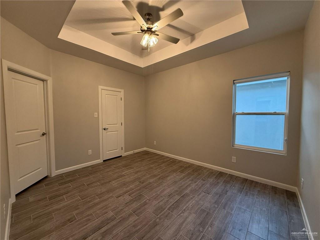 Photo 6 of 812 Dove Avenue #3