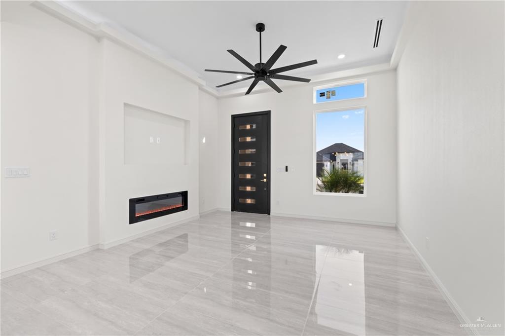 Photo 2 of 3007 Retama Street
