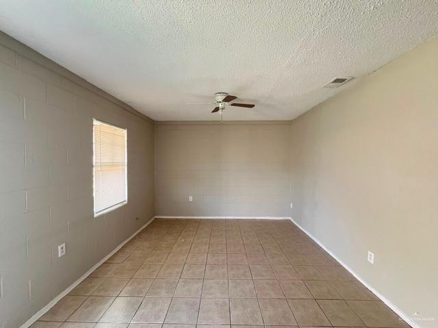 Photo 4 of 821 1st Street #2