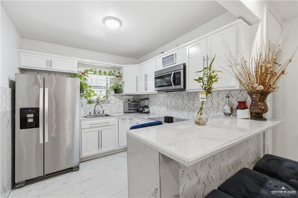 Photo 6 of 1000 Aurora Valley Drive