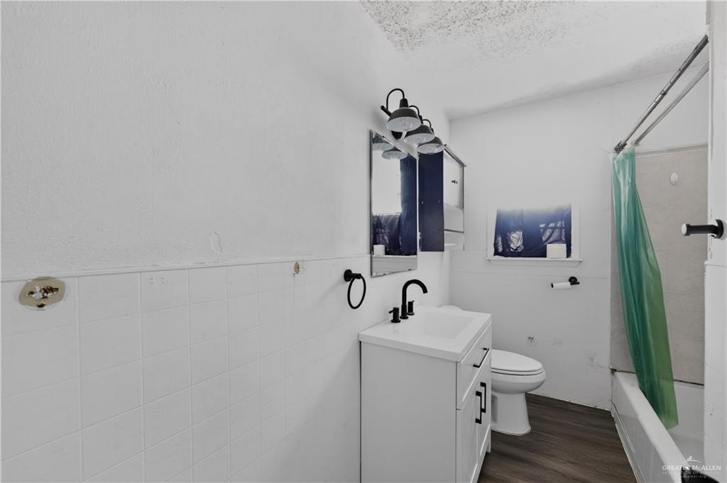 Photo 13 of 1606 Quince Avenue