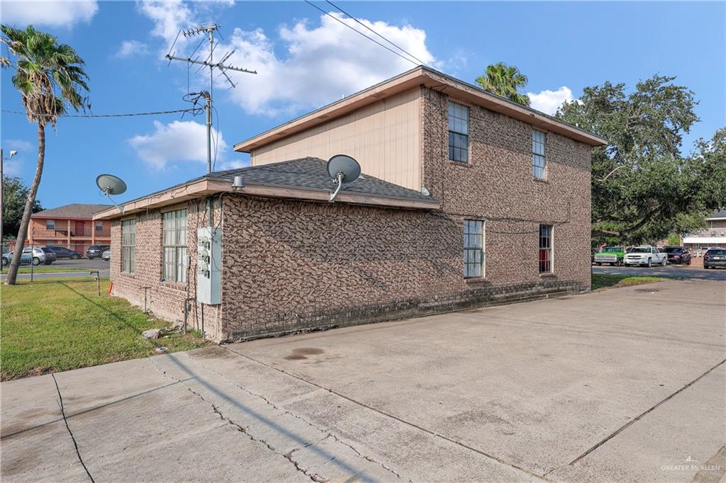 Photo 7 of 1000 Caffery Avenue