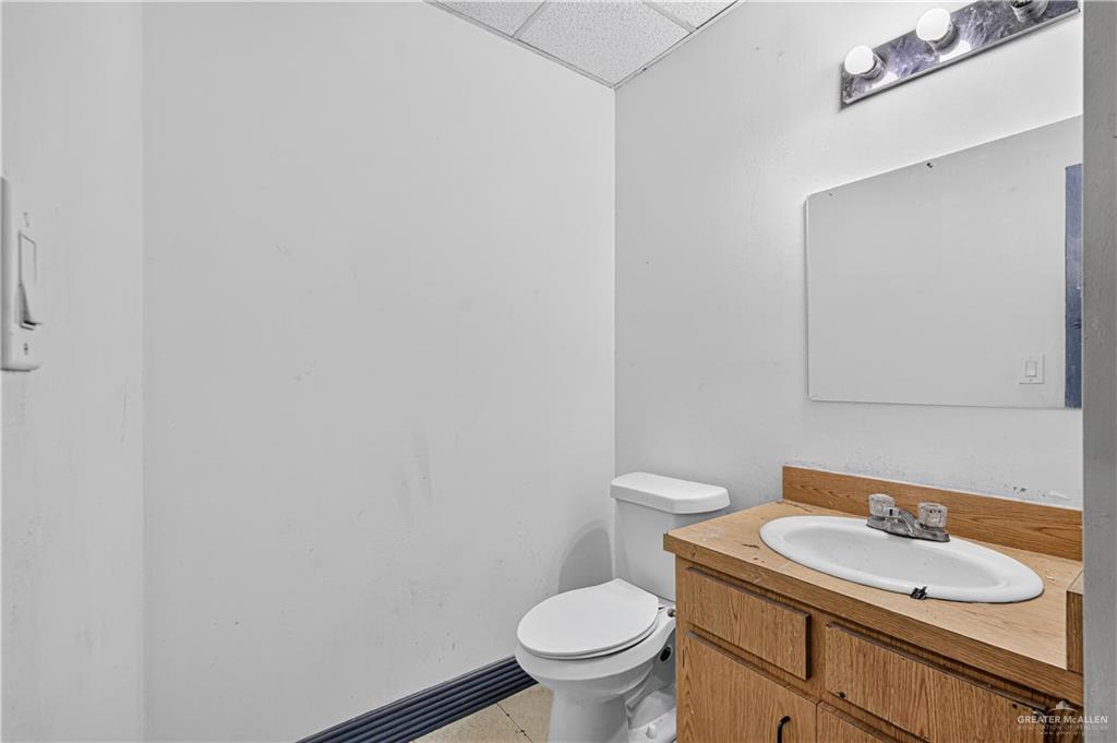 Photo 6 of 3750 Gardenia Avenue