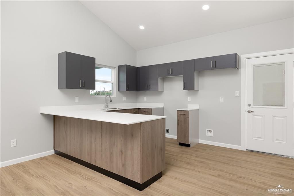 Photo 16 of 2700 Mockingbird Road #1
