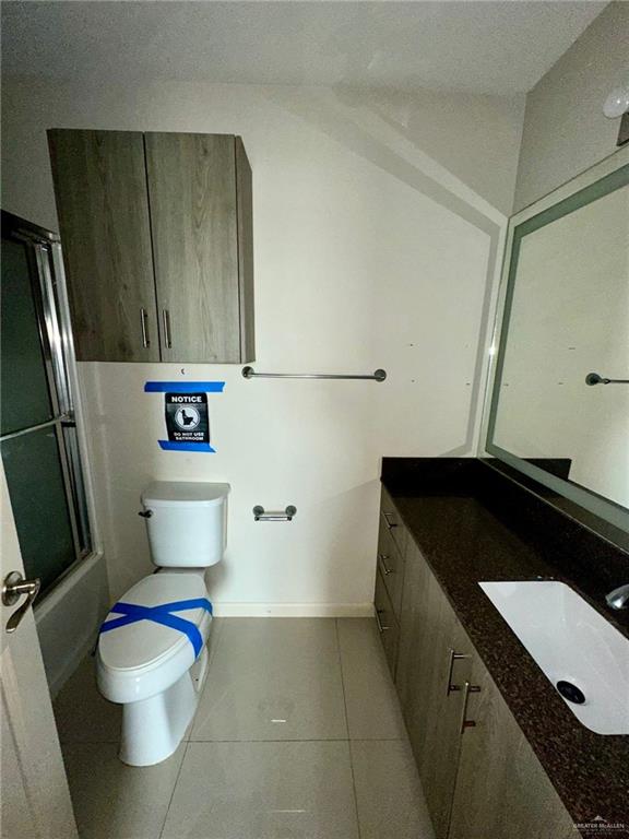 Photo 15 of 418 Newport Avenue #2