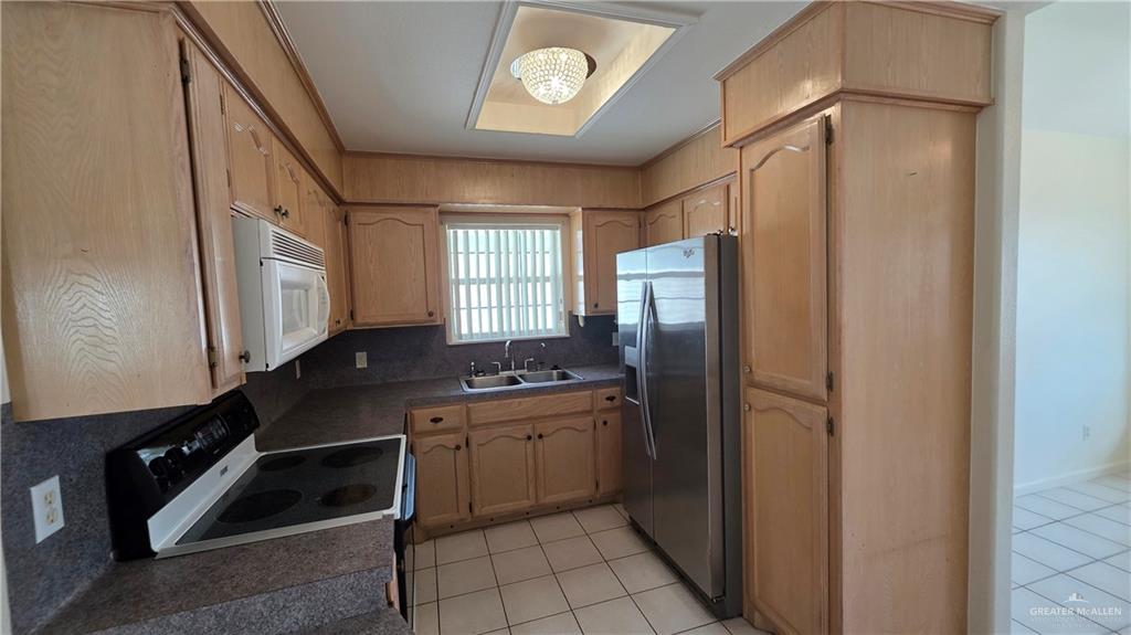 Photo 4 of 2130 Green Gate Circle