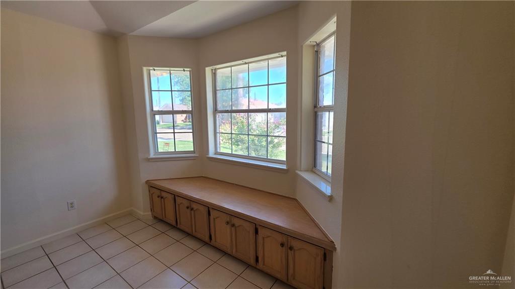 Photo 8 of 2130 Green Gate Circle