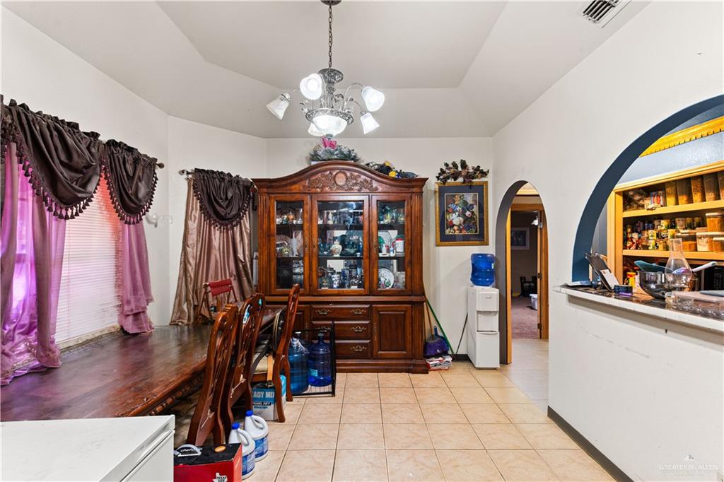 Photo 5 of 564 La Paloma Street