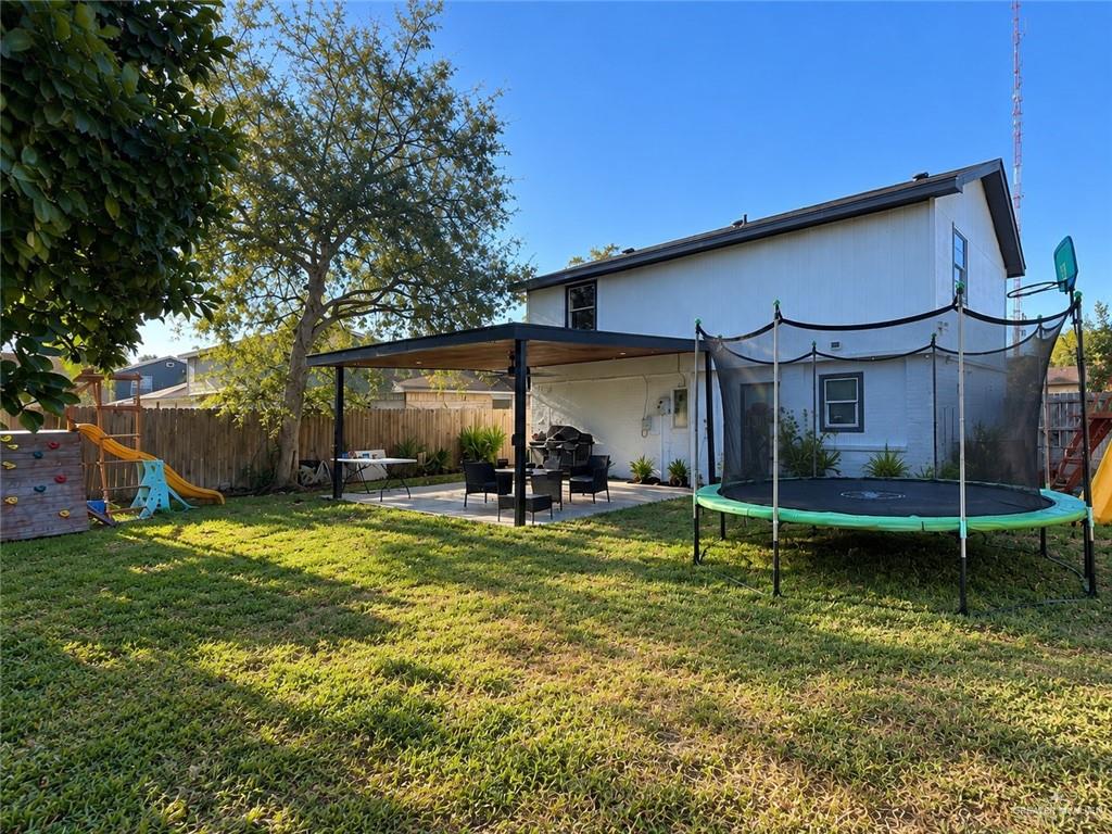 Photo 14 of 1932 Heron Avenue
