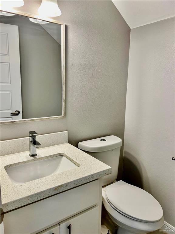 Photo 6 of 406 Newport Avenue #2