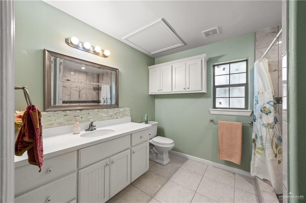 Photo 13 of 702 9th Street