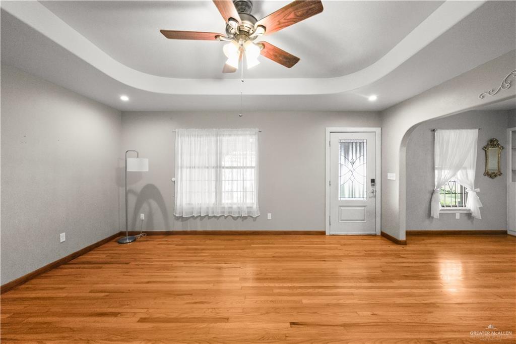 Photo 4 of 702 9th Street