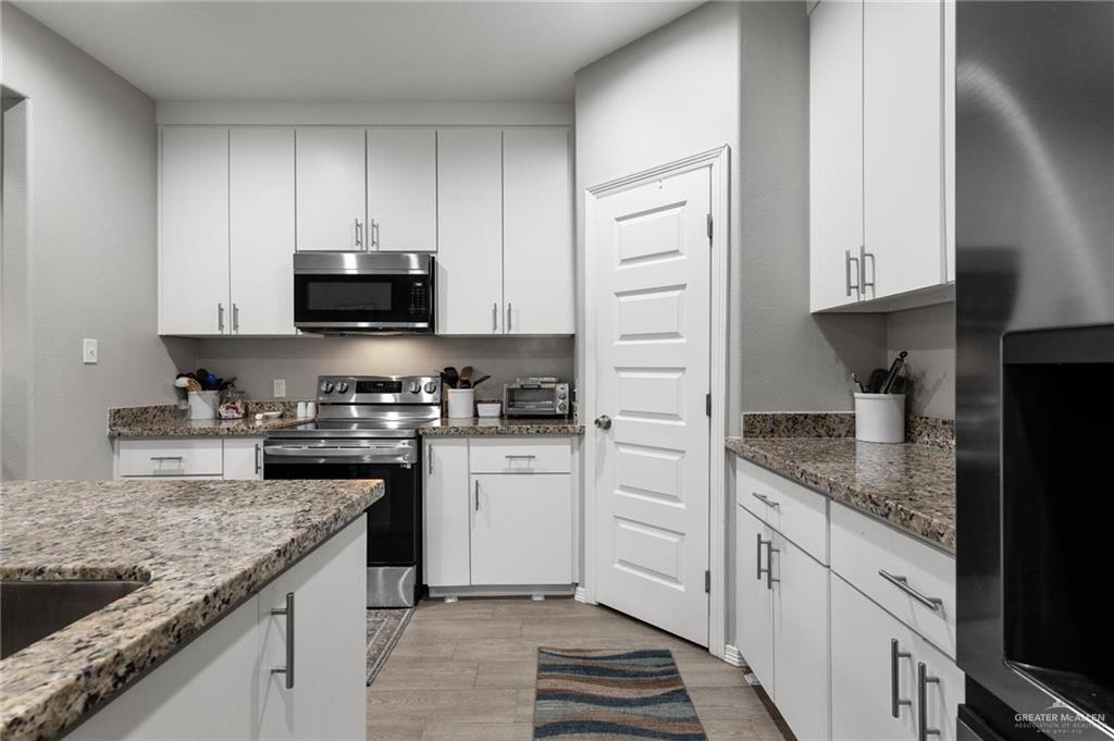 Photo 9 of 8701 Swan Lake Drive