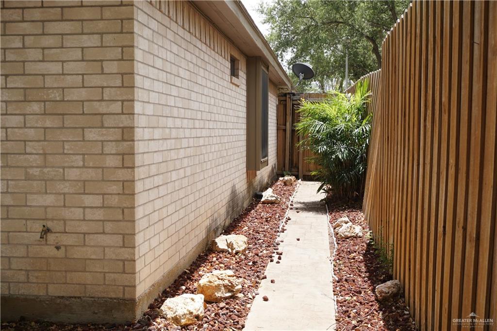 Photo 22 of 421 Redbud Avenue