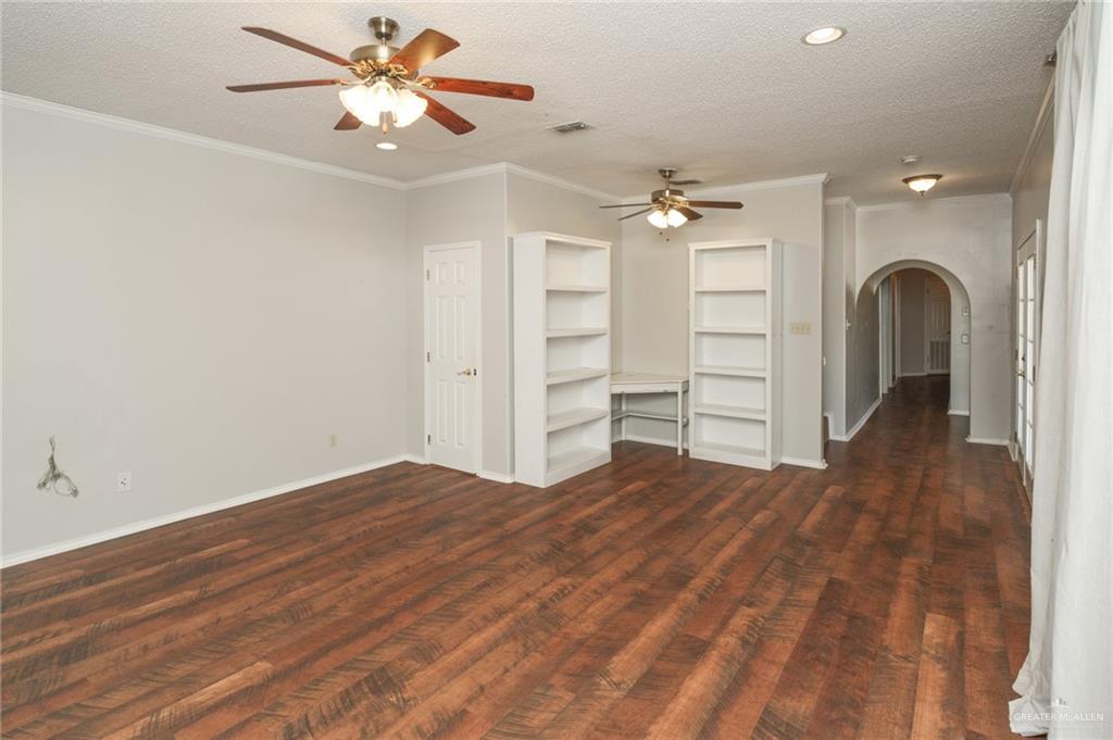 Photo 17 of 17268 Mayfield Road