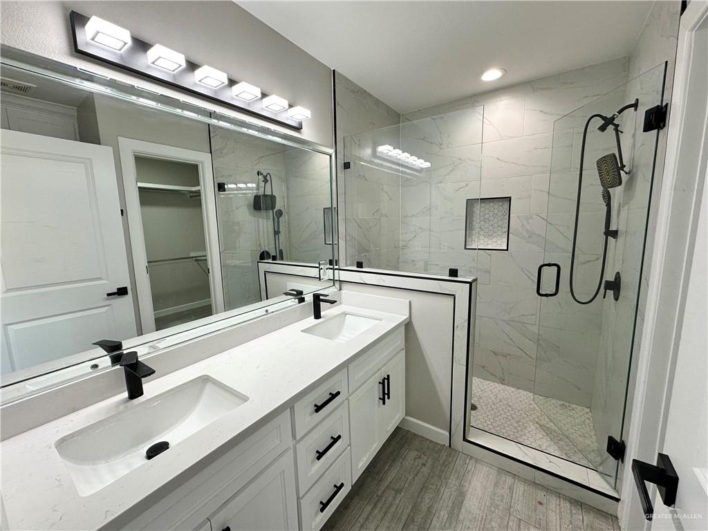 Photo 6 of 2904 Alyna Avenue