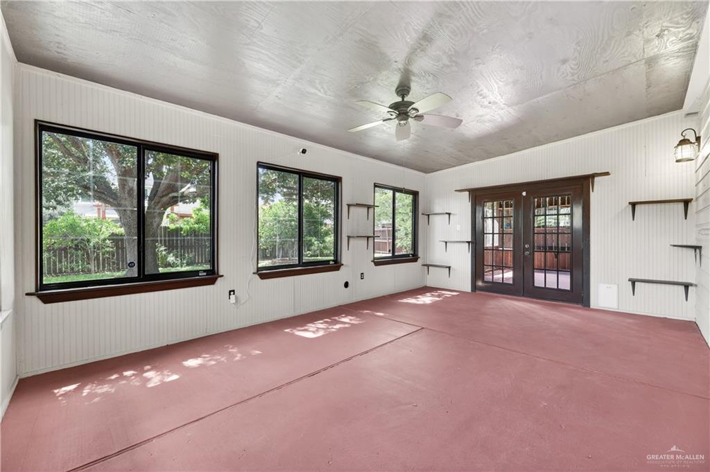 Photo 28 of 606 Barton Drive