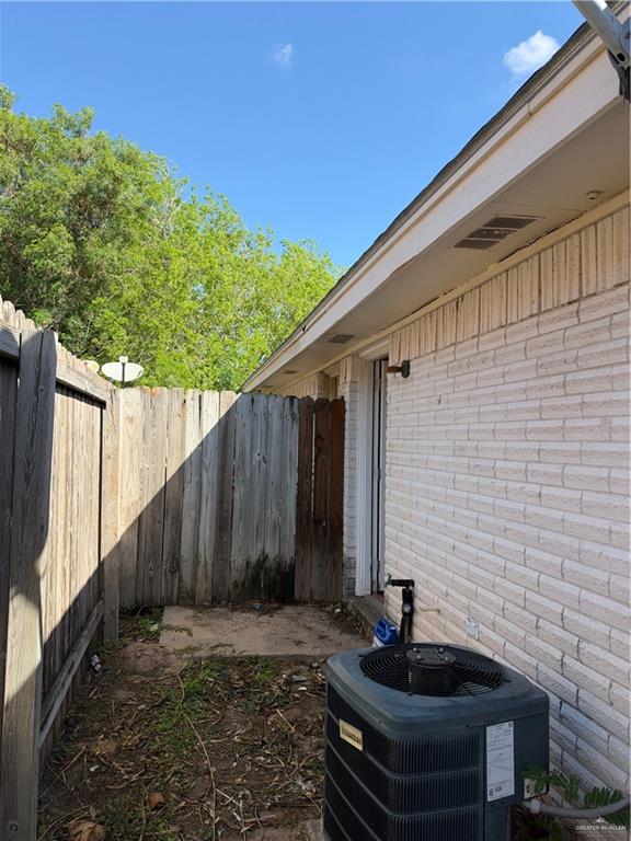 Photo 13 of 1407 Carmen Avenue