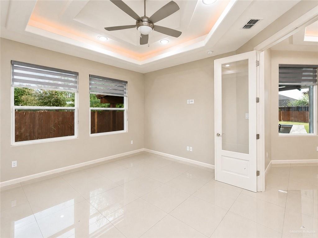 Photo 7 of 2914 Hackberry Avenue