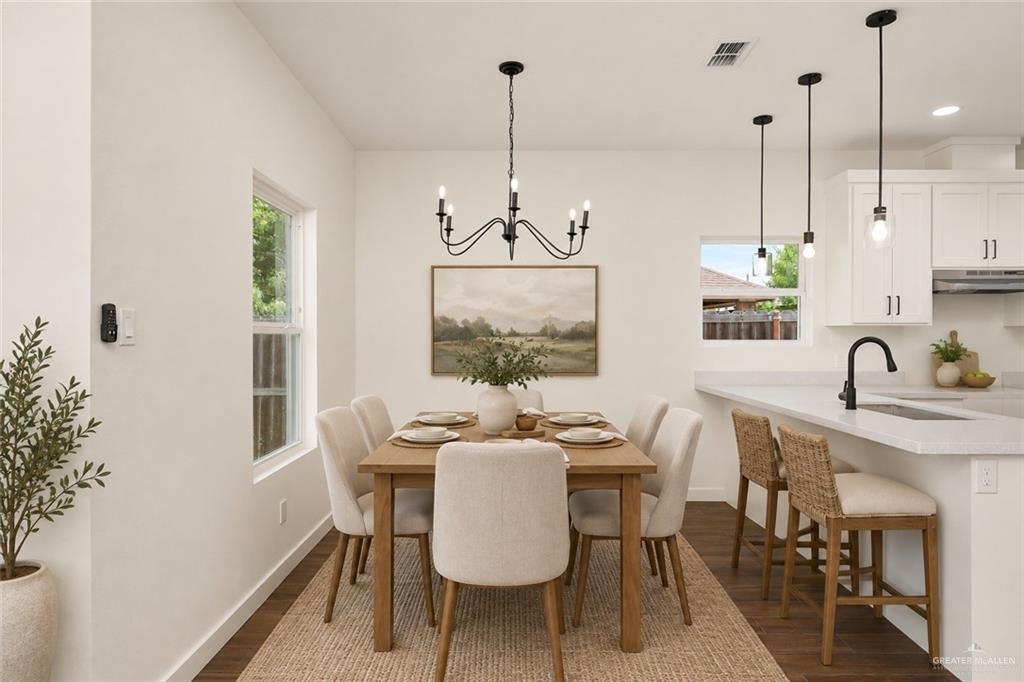 Photo 9 of 604 Pecan Street