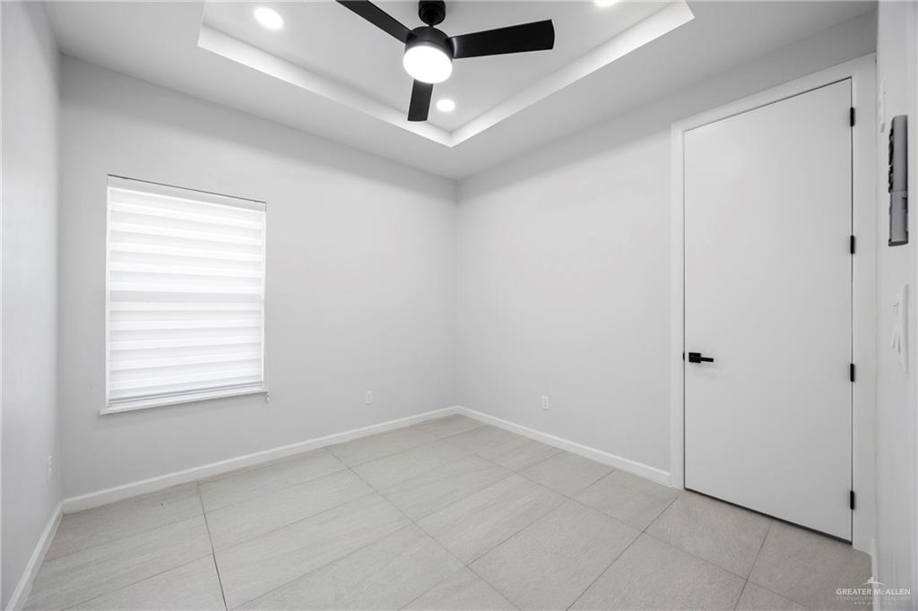 Photo 15 of 701 Santa Cecilia Street