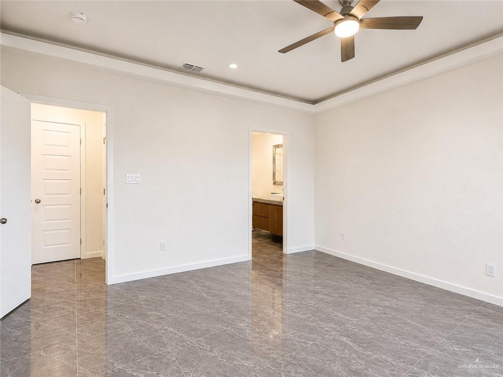 Photo 9 of 307 Valencia Drive