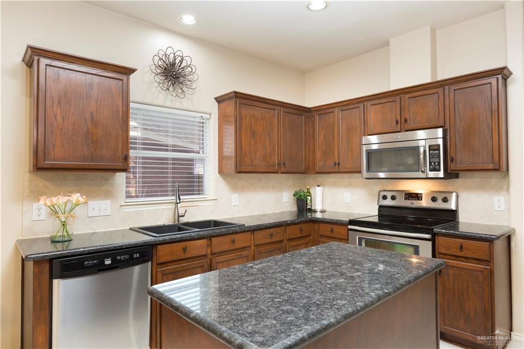 Photo 11 of 3901 Santa Lydia Street