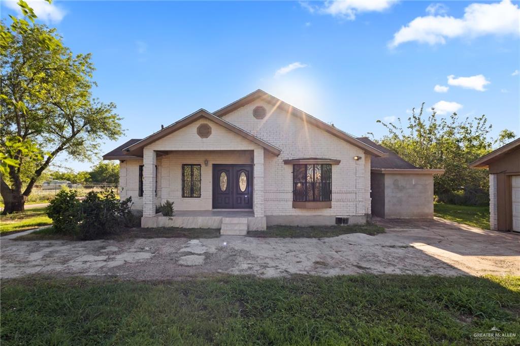 Single Family home at 5913 Mile 4 1/2, Weslaco, Texas