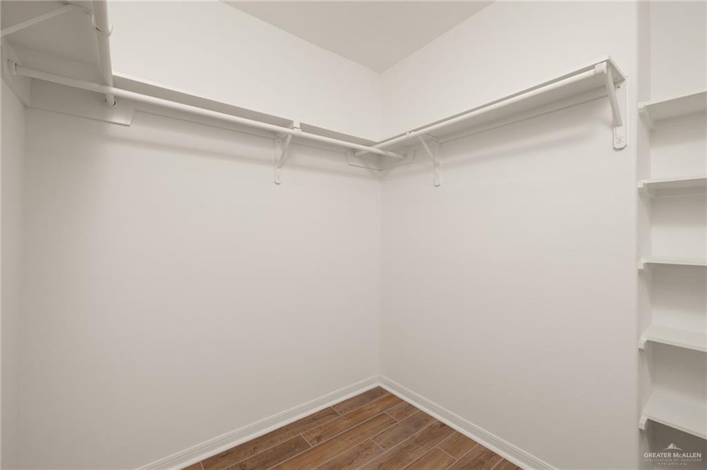 Photo 8 of 204 Houston Drive