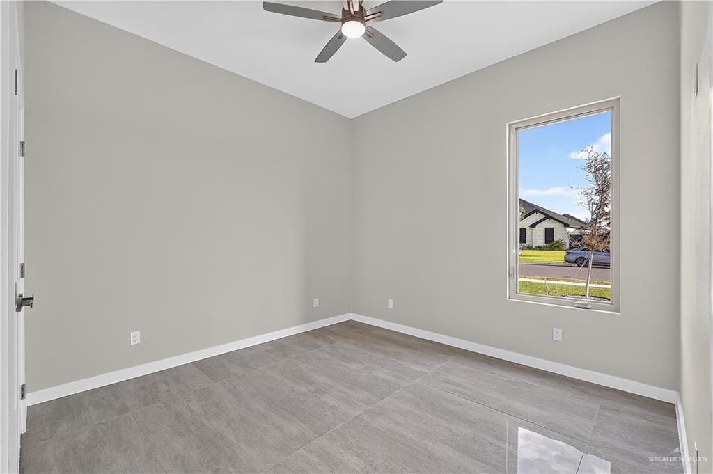 Photo 9 of 3201 Rabbit Run Avenue