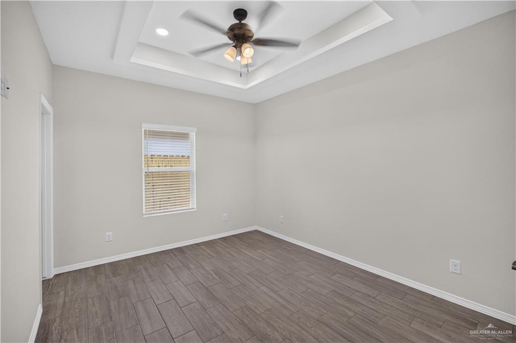 Photo 14 of 409 Alexandrite Avenue