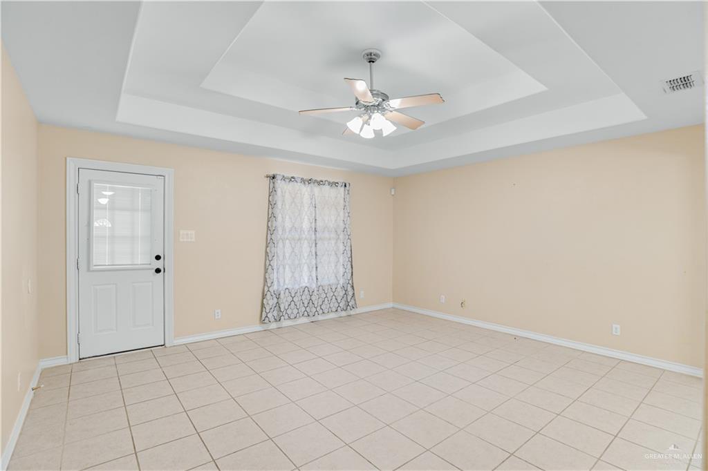 Photo 7 of 3638 Frontier Drive