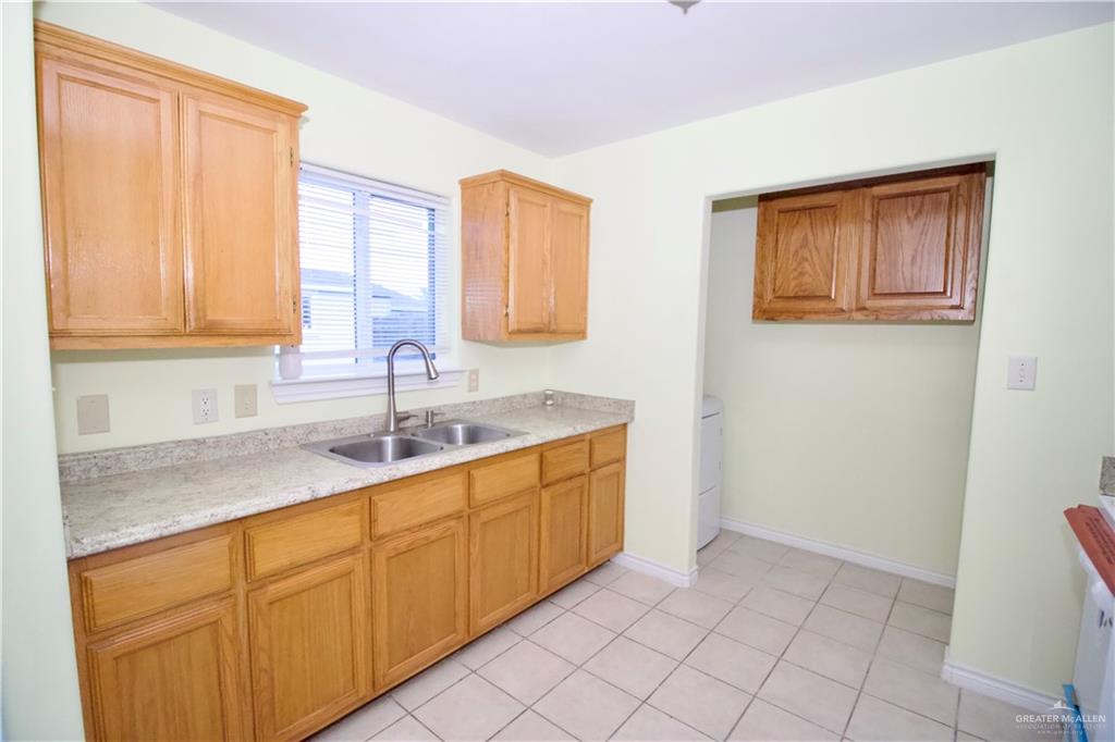 Photo 4 of 4004 Conners Drive