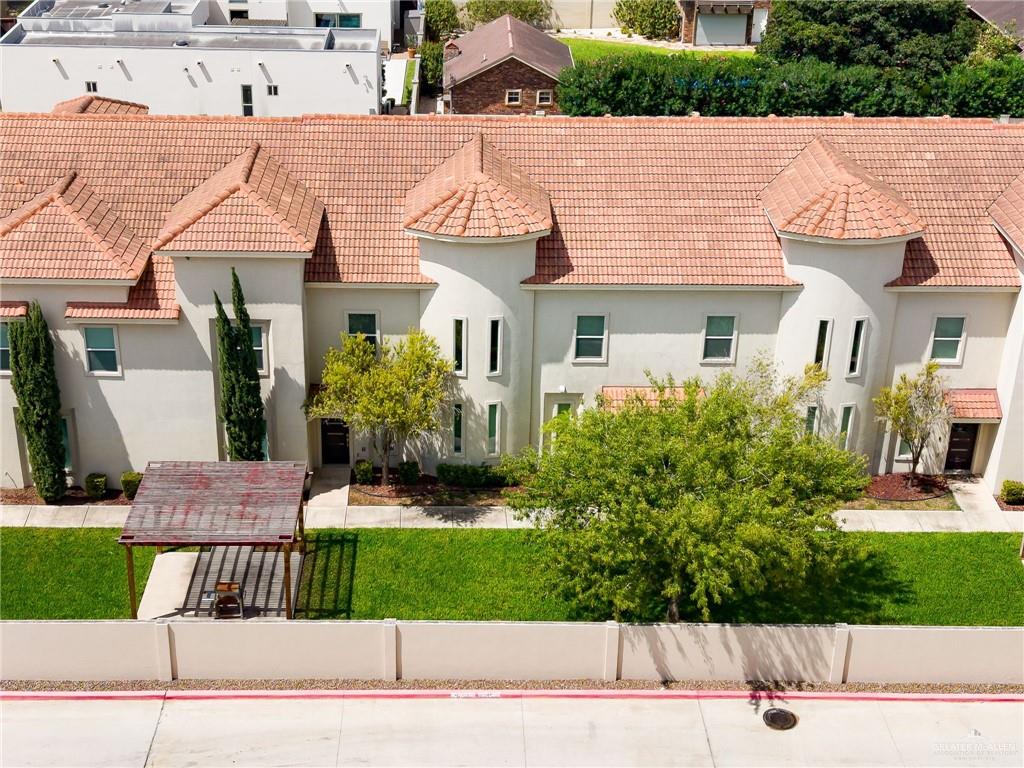 Photo 2 of 1413 Keeton Avenue #20